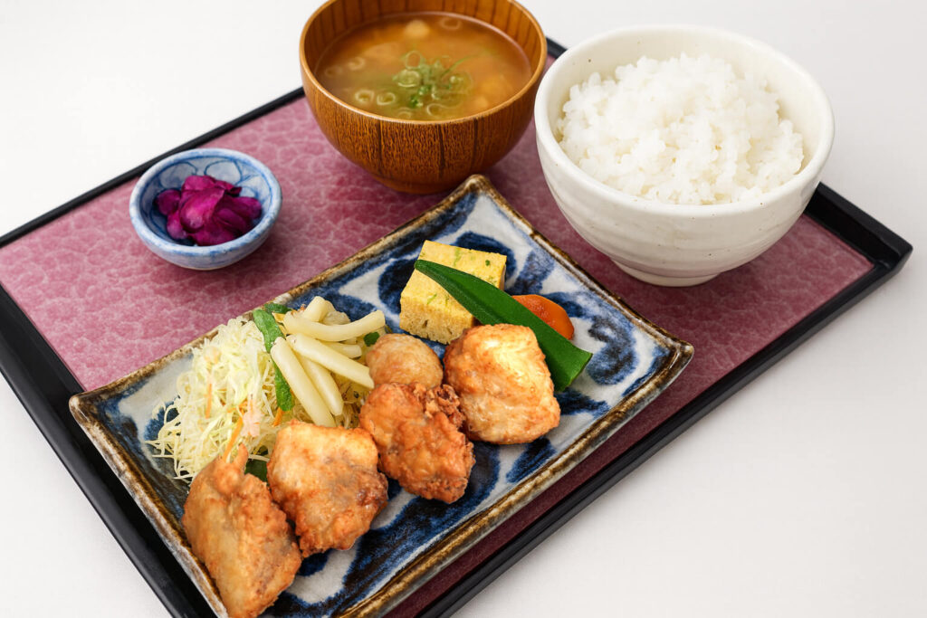 鮟鱇唐揚げ定食