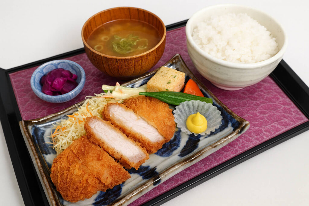 とんかつ定食