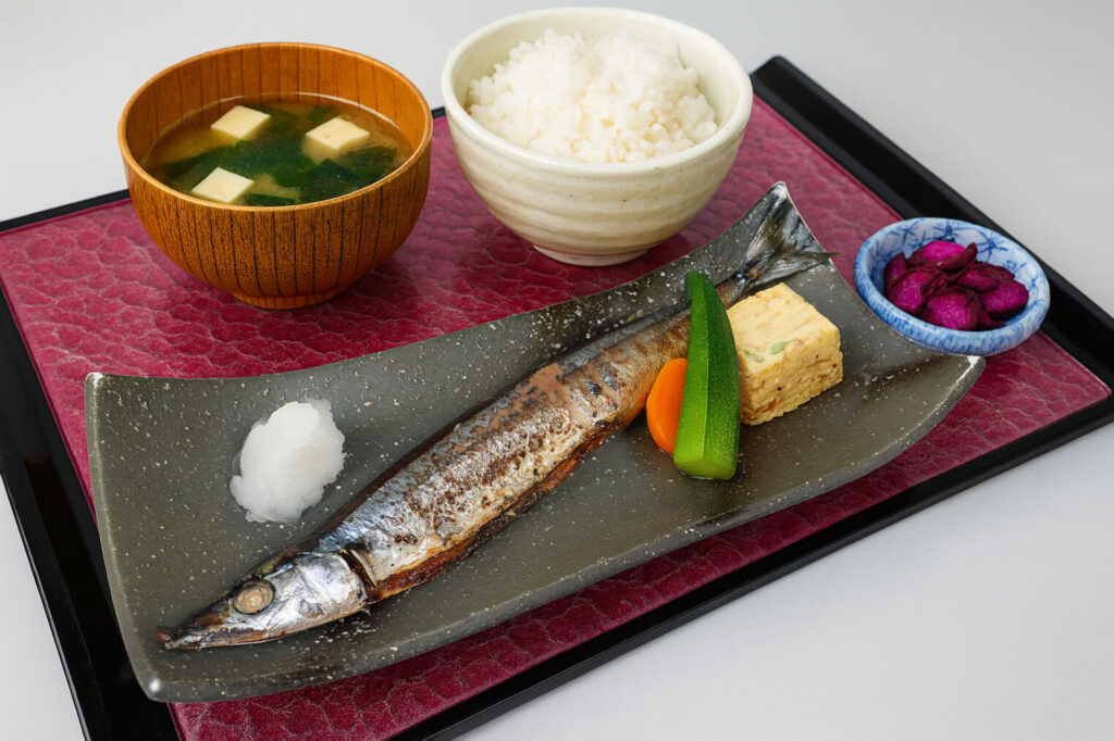サンマ定食
